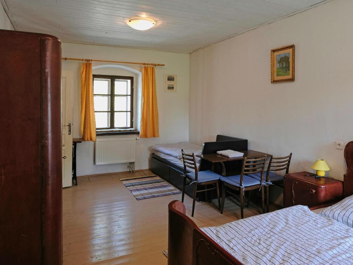 Apartmany V Broumovskem Statku Екстер'єр фото