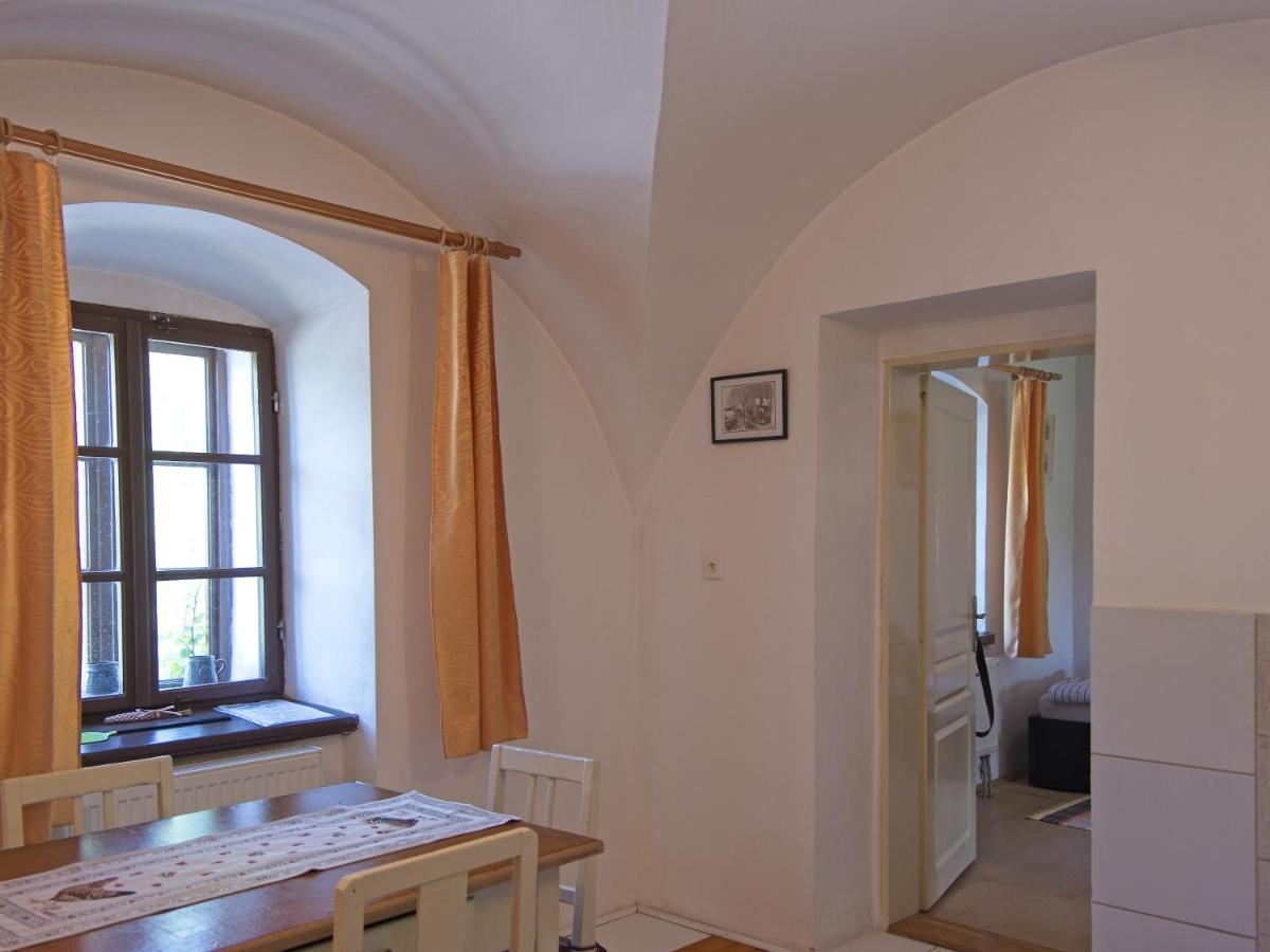 Apartmany V Broumovskem Statku Екстер'єр фото